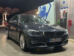Grau Gebraucht 2018 BMW 330 Gran Turismo Performance Limousine | 21.000 € (Fairer Preis)
