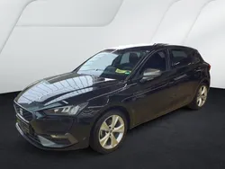 Midnight schwarz metallic (metallic) Gebraucht 2024 Seat Leon Limousine | 28.980 € (Fairer Preis)
