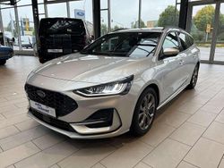 Polarsilber Gebraucht 2024 Ford Focus ST-Line Kombi | 23.990 € (Fairer Preis)