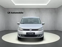 Silber Gebraucht 2014 VW Touran Cup Van / Kleinbus | 12.490 € (Etwas zu teuer)
