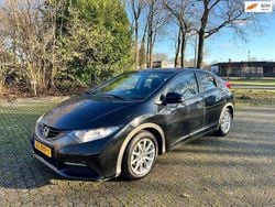 Schwarz Gebraucht 2012 Honda Civic Comfort Limousine | 3.941 €