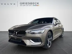 Pebble grey / metallic Gebraucht 2022 Volvo V60 Kombi | 37.220 € (Fairer Preis)