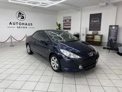 Blau Gebraucht 2008 Peugeot 307 CC Cabrio | 6.970 €