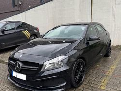 Schwarz Gebraucht 2012 Mercedes A200 Kleinwagen | 7.500 € (Fairer Preis)