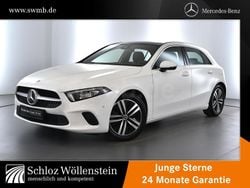 Weiß Gebraucht 2022 Mercedes A200 Business Limousine | 23.870 € (Etwas zu teuer)