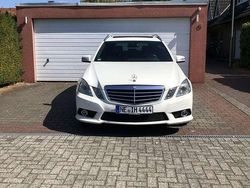 Gebraucht 2010 Mercedes E500 Avantgarde Kombi | 24.900 € (Fairer Preis)