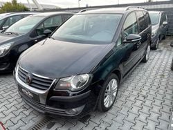 Schwarz Gebraucht 2010 VW Touran Freestyle Van / Kleinbus | 5.700 € (Fairer Preis)