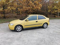 Gelb Gebraucht 2001 Opel Astra Comfort Limousine | 1.000 € (Guter Preis)