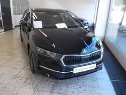 Schwarz Neu 2025 Skoda Octavia Selection Kombi | 39.950 € (Teuer)