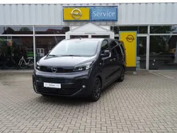 Grau Gebraucht 2024 Opel Vivaro Van | 41.900 € (Etwas zu teuer)