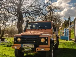 Orange Gebraucht 2007 Land Rover Defender SE SUV | 33.000 €