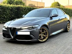 Grau Gebraucht 2019 Alfa Romeo Giulia Limousine | 39.900 €