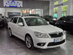 Weiß Gebraucht 2011 Skoda Octavia RS Kombi | 6.950 € (Guter Preis)