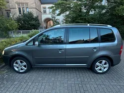 Grau Gebraucht 2006 VW Touran Van / Kleinbus | 2.950 € (Etwas zu teuer)