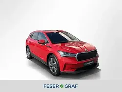 Velvet rot Gebraucht 2022 Skoda Enyaq iV Loft SUV | 33.980 € (Guter Preis)