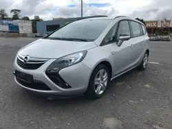 Silber Gebraucht 2016 Opel Zafira Tourer Van / Kleinbus | 10.200 € (Fairer Preis)