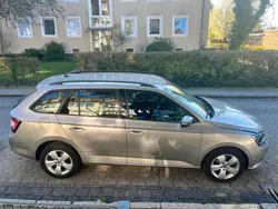 Grau Gebraucht 2018 Skoda Fabia Ambition Kombi | 8.999 € (Superpreis)