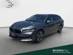 Graphitegrau metallic Gebraucht 2024 Skoda Superb Selection Kombi | 32.690 € (Etwas zu teuer)
