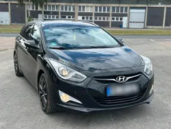 Schwarz Gebraucht 2011 Hyundai i40 Kombi | 3.999 € (Fairer Preis)