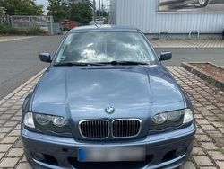 Blau Gebraucht 1998 BMW 320 Limousine | 3.000 € (Guter Preis)