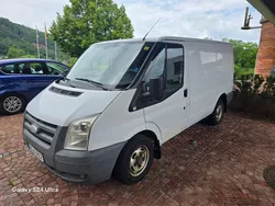 Weiß Gebraucht 2010 Ford Transit Van / Kleinbus | 4.900 € (Fairer Preis)