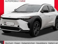 Platinum weiss Gebraucht 2023 Toyota bZ4X Comfort SUV | 41.489 € (Teuer)
