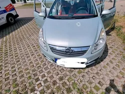 Blau Gebraucht 2009 Opel Corsa Kleinwagen | 2.500 € (Guter Preis)