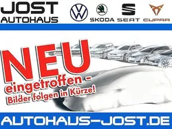Grau Gebraucht 2024 VW T-Cross Goal SUV | 25.950 € (Fairer Preis)