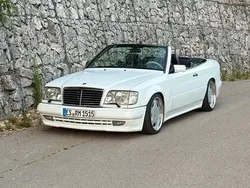 Weiß Gebraucht 1995 Mercedes E320 AMG Cabrio | 37.900 €