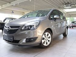 Grau Gebraucht 2016 Opel Meriva Style Van / Kleinbus | 9.500 € (Etwas zu teuer)