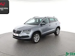 Grau (metallic) Gebraucht 2019 Skoda Karoq Style SUV | 23.440 € (Fairer Preis)