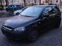 Schwarz Gebraucht 2001 Opel Corsa Limousine | 800 € (Superpreis)