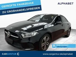Kosmosschwarz Gebraucht 2021 Mercedes A200 Progressive Limousine | 20.190 € (Superpreis)