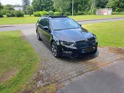 Schwarz Gebraucht 2014 Skoda Octavia RS Kombi | 15.900 € (Teuer)
