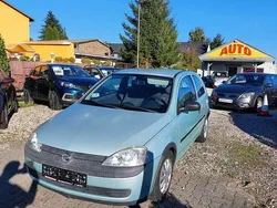 Grün Gebraucht 2001 Opel Corsa Eco Kleinwagen | 1.499 € (Guter Preis)