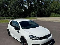 Weiß Gebraucht 2011 VW Golf VI R Limousine | 13.900 €