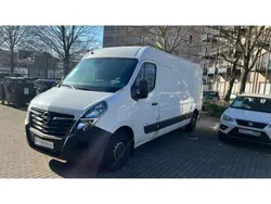 Weiß mineral/polar weiss (055p) Gebraucht 2022 Opel Movano Van | 22.900 € (Teuer)