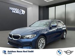 Blau Gebraucht 2022 BMW 318 Sport Line Limousine | 16.333 € (Superpreis)