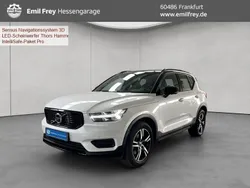 Weiß Gebraucht 2019 Volvo XC40 R-Design SUV | 31.700 € (Etwas zu teuer)