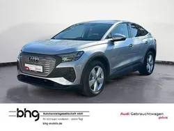 Silber Gebraucht 2022 Audi Q4 Sportback e-tron Basis SUV | 33.290 € (Guter Preis)