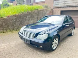 Blau Gebraucht 2001 Mercedes C180 Limousine | 1.899 € (Fairer Preis)