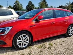 Rot Gebraucht 2019 Renault Mégane GrandTour Business Kombi | 11.500 € (Guter Preis)