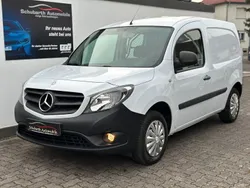 Weiß Gebraucht 2019 Mercedes Citan 109 Van / Kleinbus | 13.980 € (Fairer Preis)