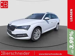 Weiss Gebraucht 2024 Skoda Superb Style Kombi | 30.790 € (Fairer Preis)