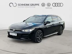 Grenadillschwarz metallic Neu 2025 VW Passat R-line Kombi | 65.880 € (Etwas zu teuer)