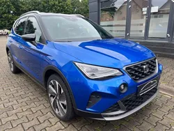 Blau Gebraucht 2024 Seat Arona FR SUV | 22.490 € (Fairer Preis)