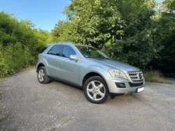 Silber Gebraucht 2009 Mercedes ML350 SUV | 11.700 € (Fairer Preis)