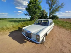 Weiß Gebraucht 1972 Mercedes W114 Limousine | 5.500 €