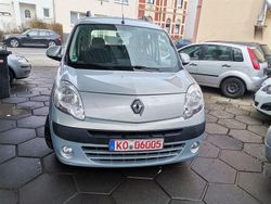 Grau Gebraucht 2013 Renault Kangoo Happy Family Van / Kleinbus | 5.990 € (Fairer Preis)