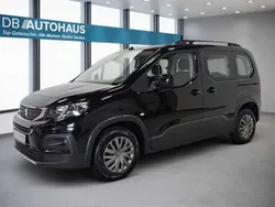 Schwarz Gebraucht 2023 Peugeot Rifter Allure Van / Kleinbus | 17.370 € (Fairer Preis)